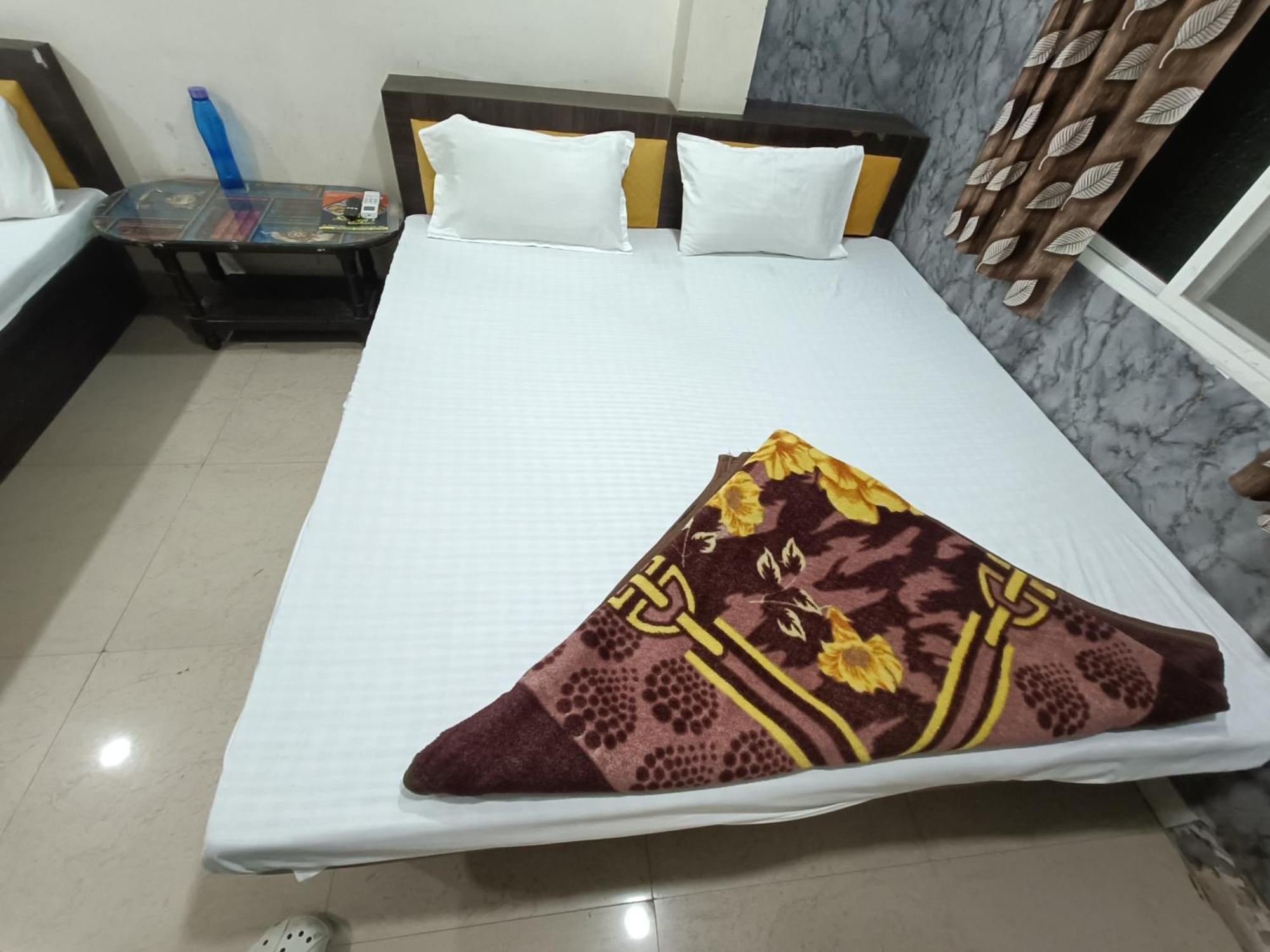 Ginger Hotels Ujjain Tower Kshipra Inn-Family Stay Airconditioned Hotel Exterior photo