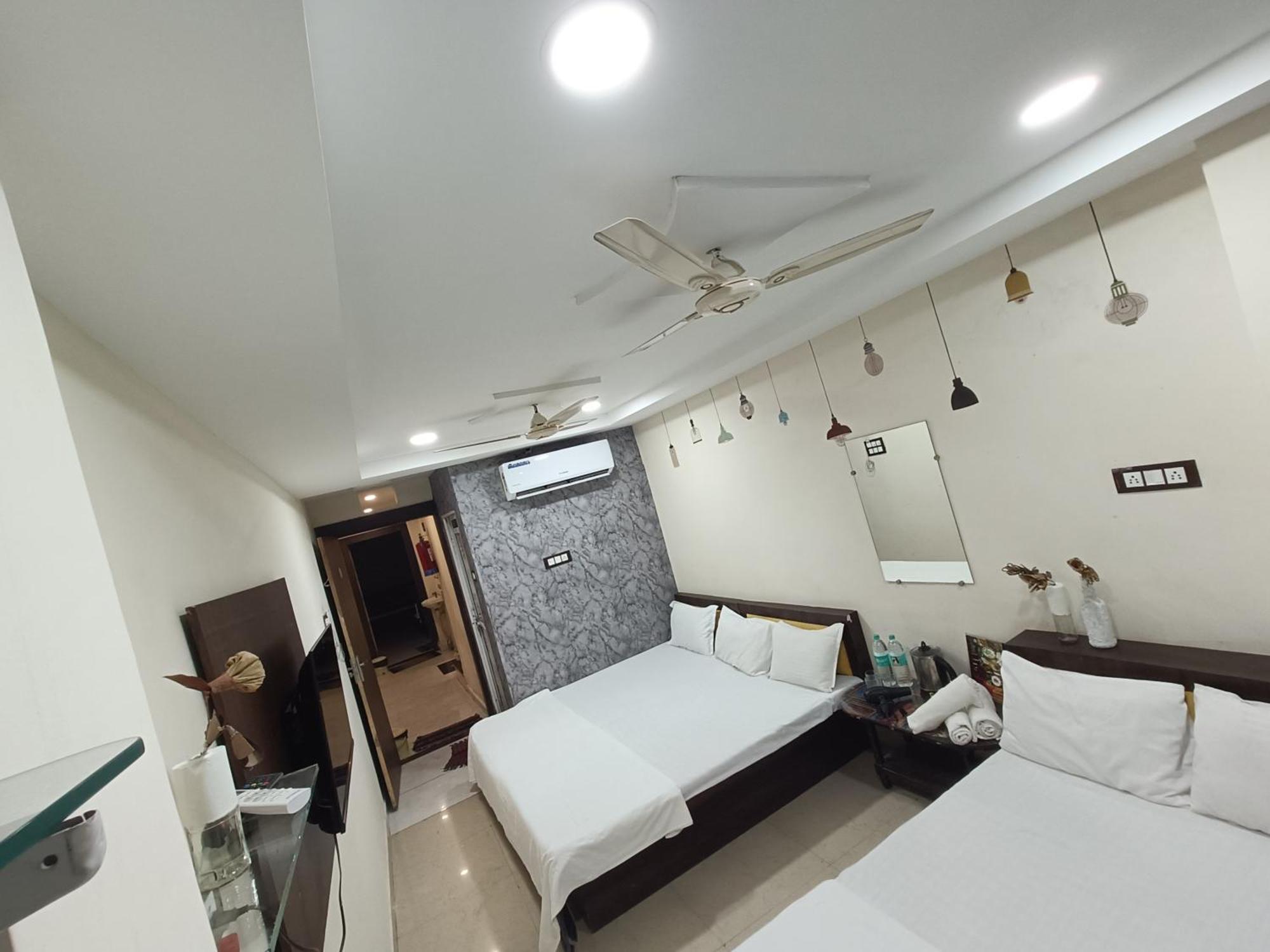 Ginger Hotels Ujjain Tower Kshipra Inn-Family Stay Airconditioned Hotel Exterior photo