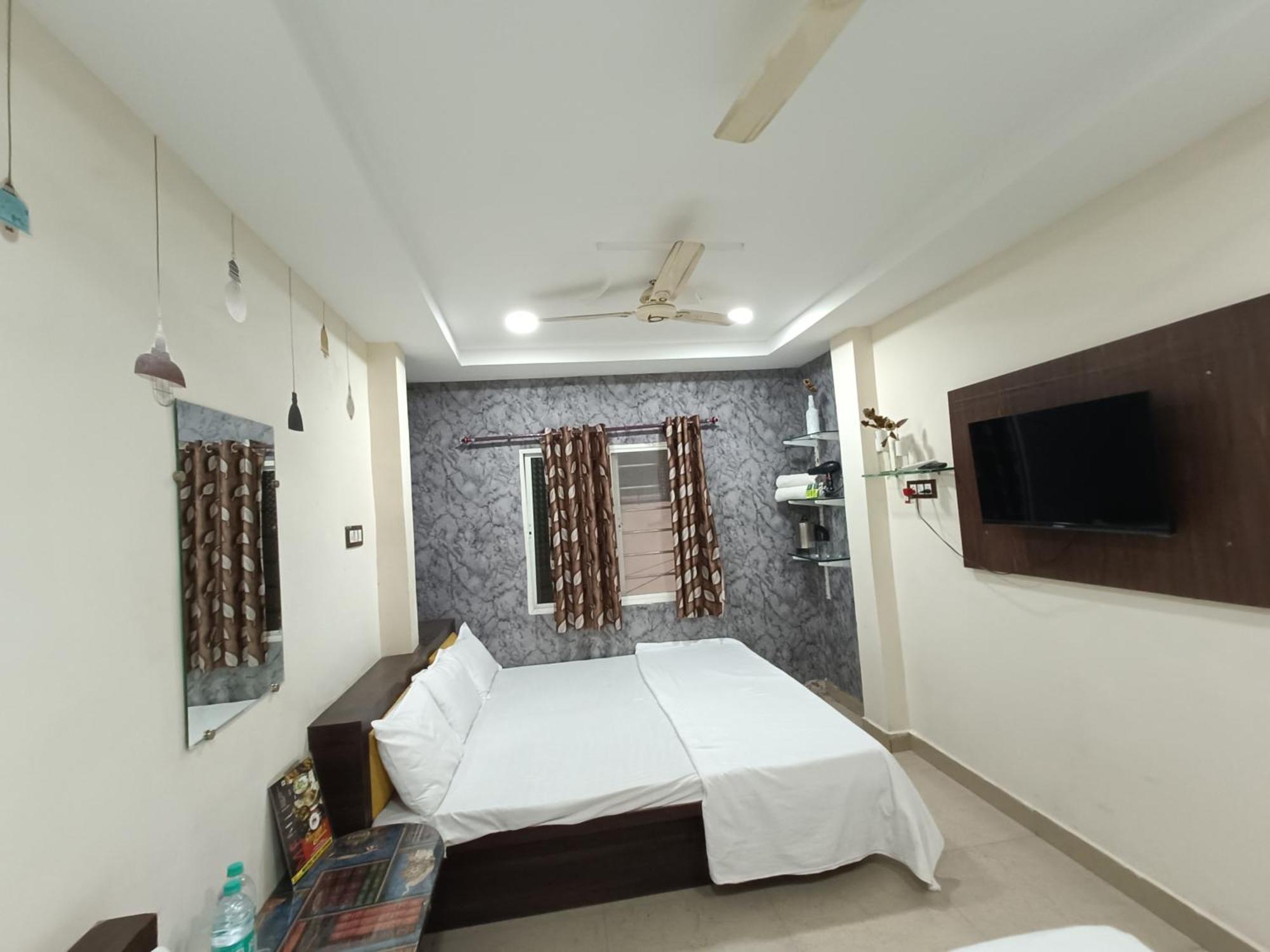 Ginger Hotels Ujjain Tower Kshipra Inn-Family Stay Airconditioned Hotel Exterior photo