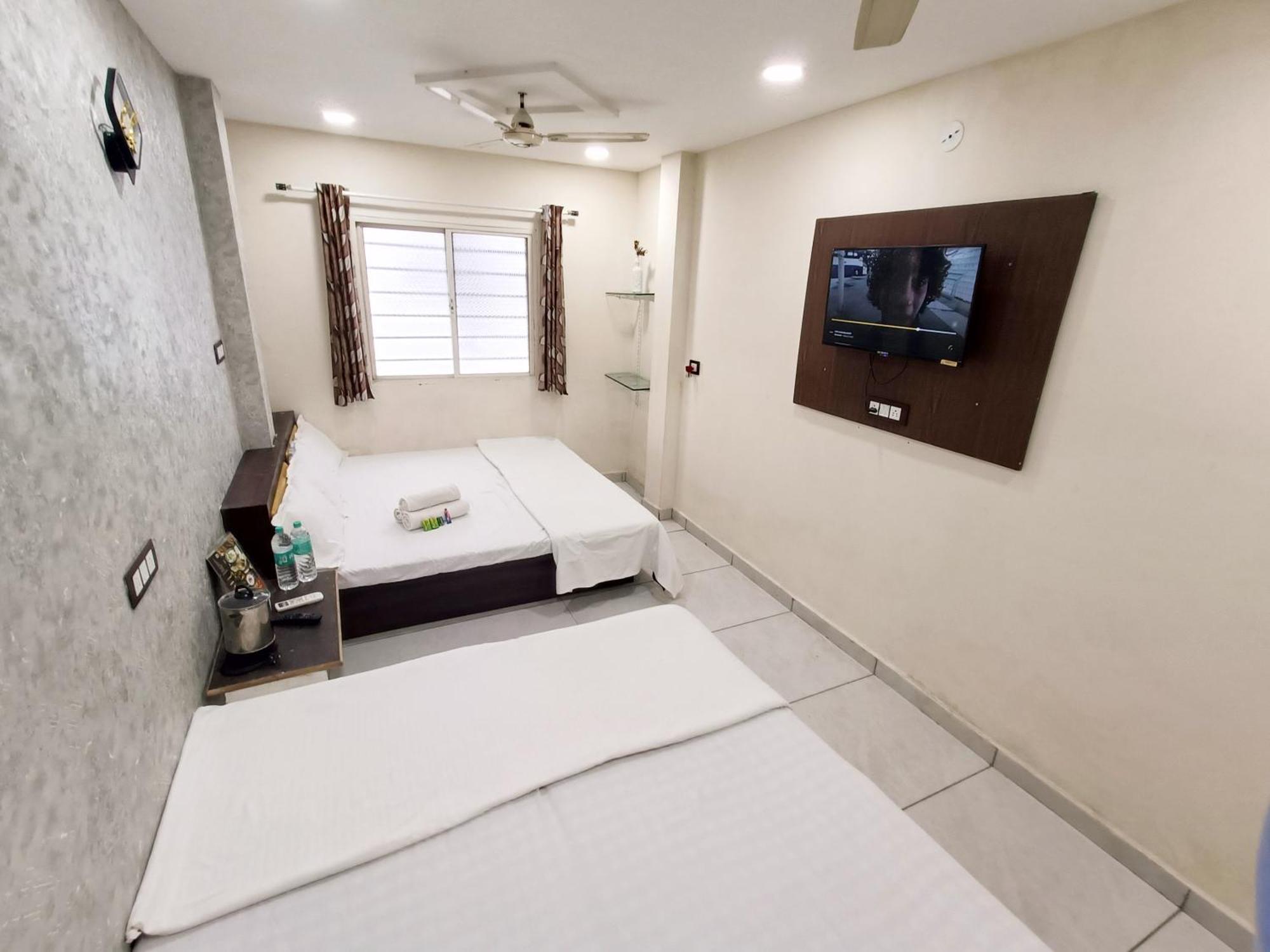 Ginger Hotels Ujjain Tower Kshipra Inn-Family Stay Airconditioned Hotel Exterior photo