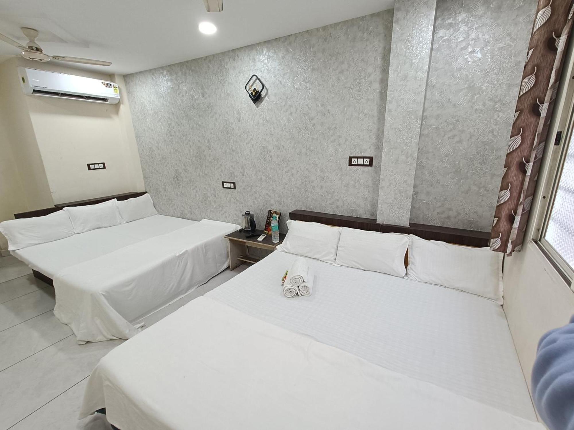 Ginger Hotels Ujjain Tower Kshipra Inn-Family Stay Airconditioned Hotel Exterior photo